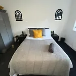 Tottenham Apartment
